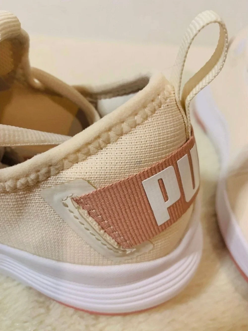 Women's Puma Ignite Contender Sneaker sz 5.5